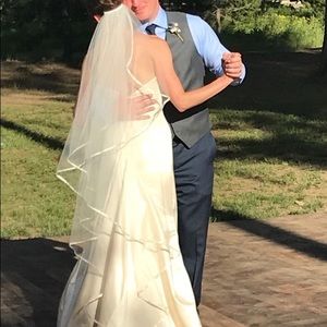 Full-length veil with silk ribbon trim